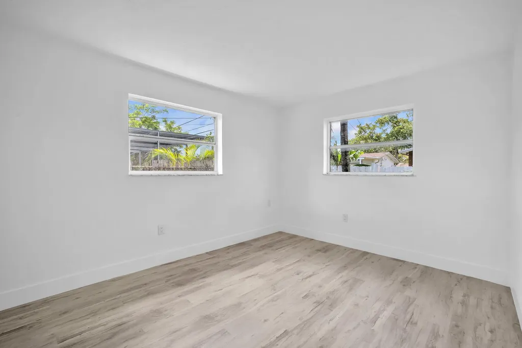 9490 NW 20th Place Sunrise FL 33322
