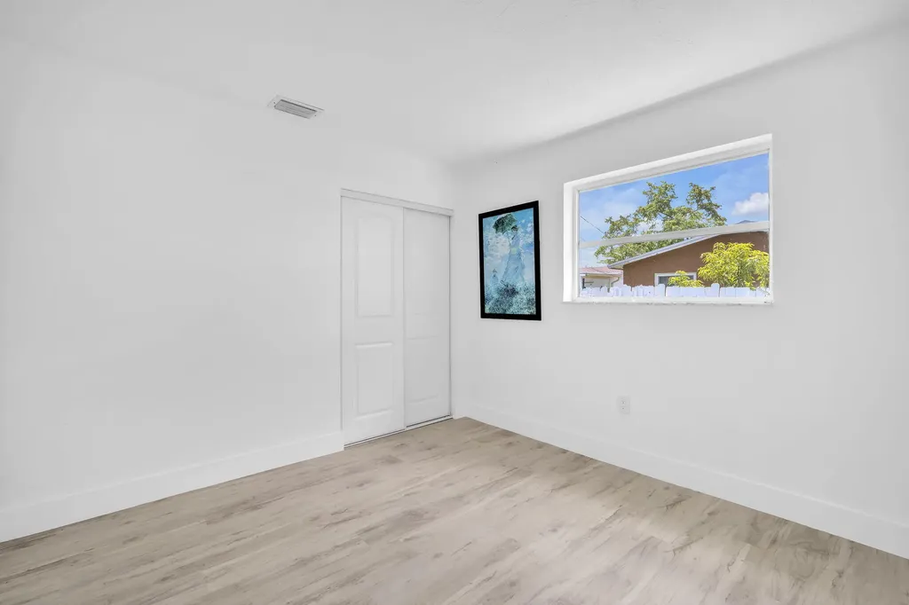 9490 NW 20th Place Sunrise FL 33322