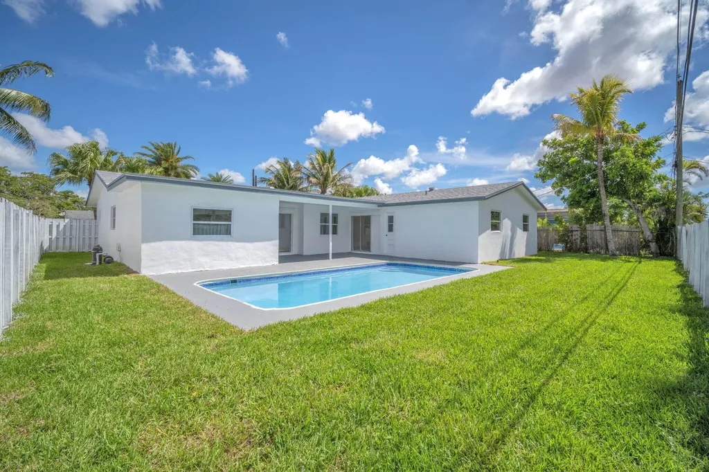 9490 NW 20th Place Sunrise FL 33322