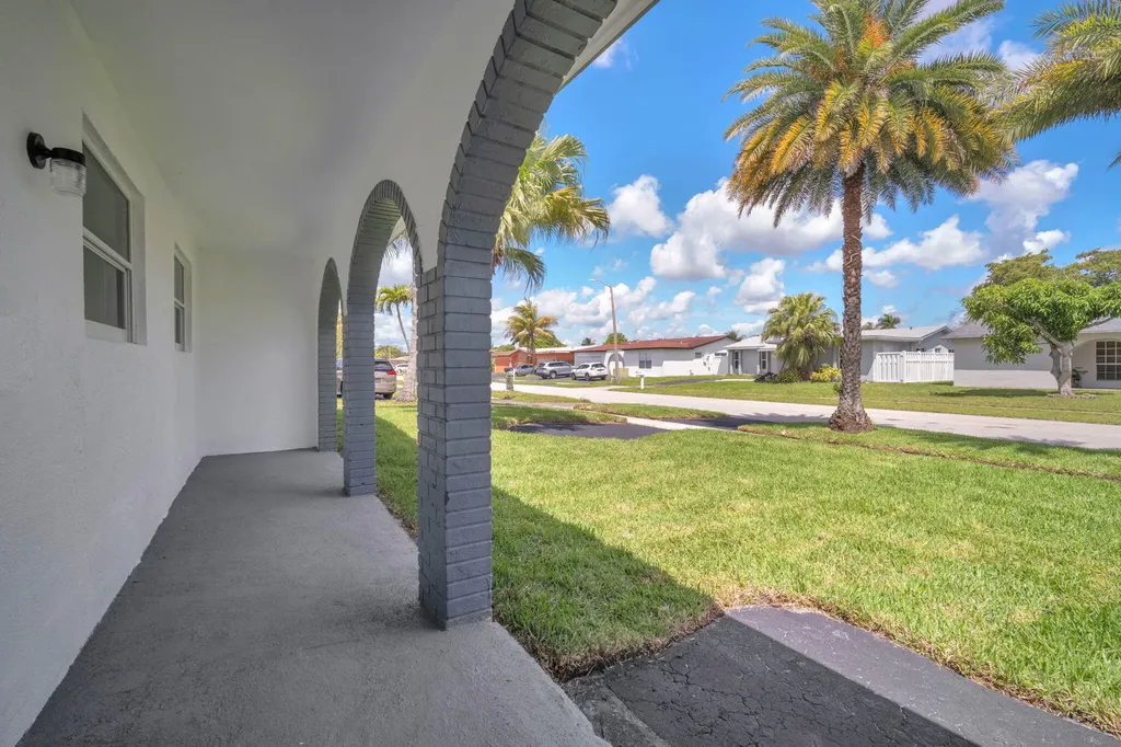 9490 NW 20th Place Sunrise FL 33322