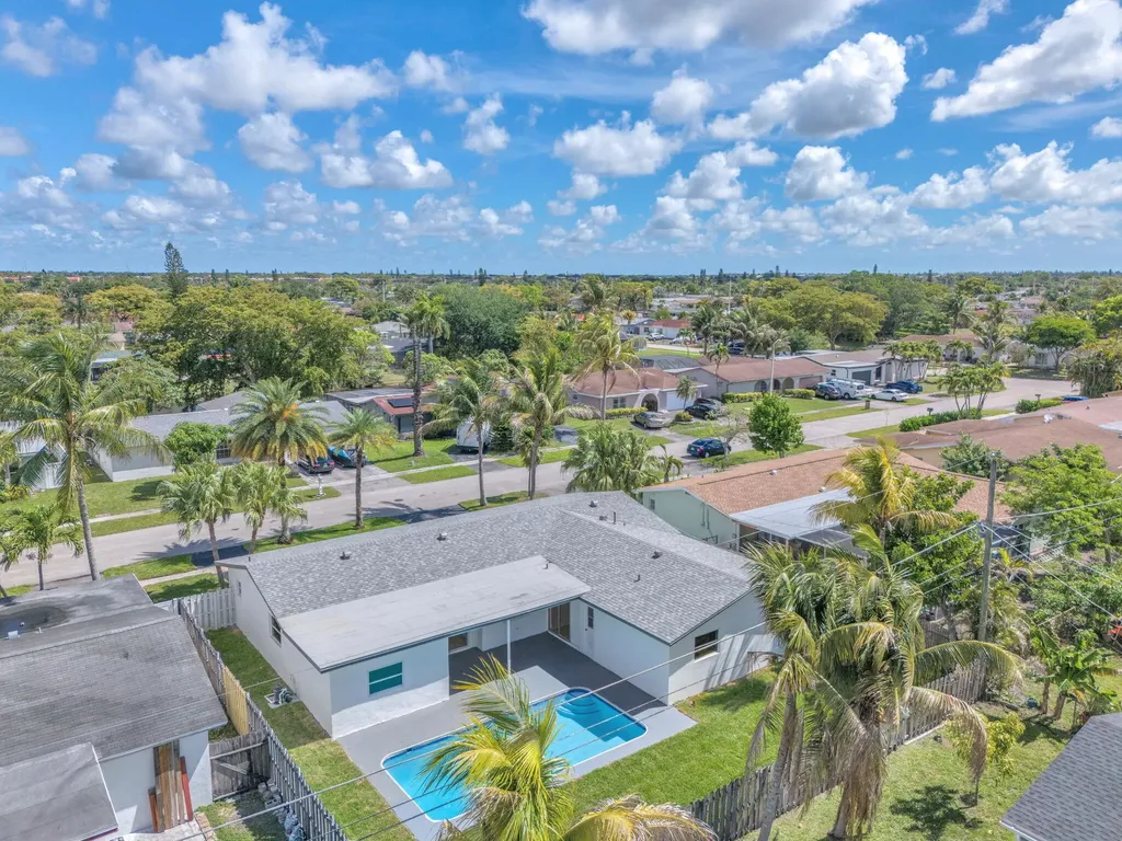 9490 NW 20th Place Sunrise FL 33322