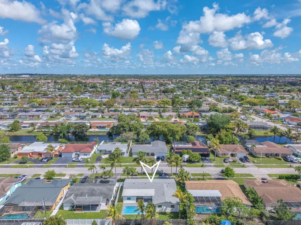 9490 NW 20th Place Sunrise FL 33322