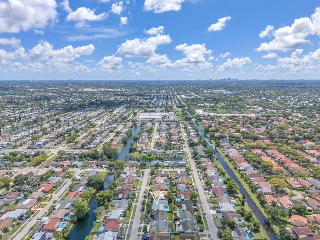 9490 NW 20th Place Sunrise FL 33322