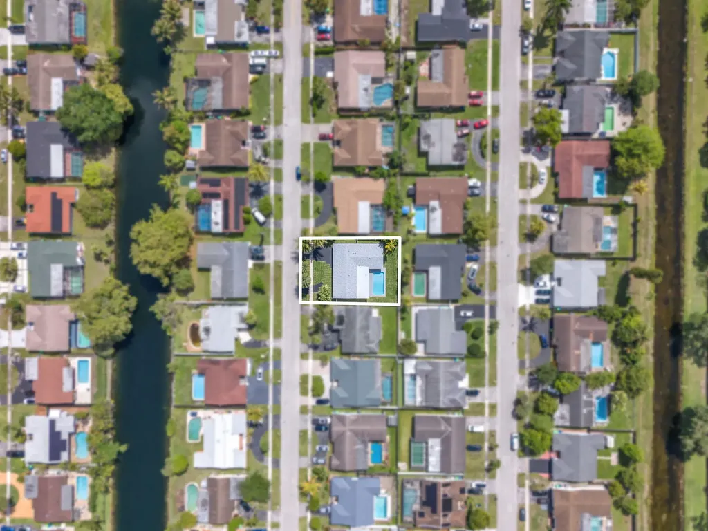 9490 NW 20th Place Sunrise FL 33322