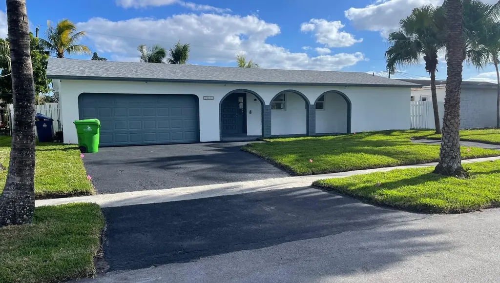 9490 NW 20th Place Sunrise FL 33322