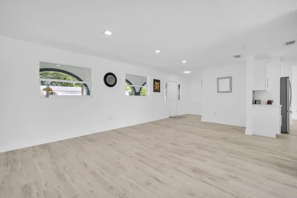 9490 NW 20th Place Sunrise FL 33322