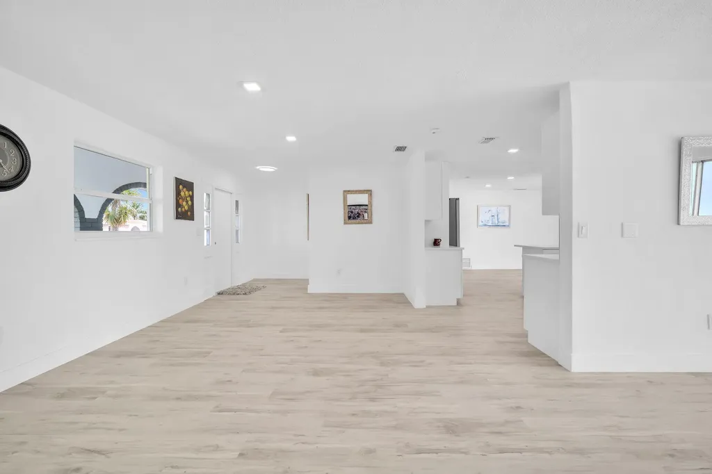 9490 NW 20th Place Sunrise FL 33322