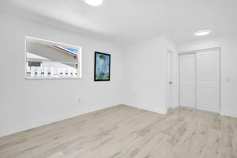 9490 NW 20th Place Sunrise FL 33322
