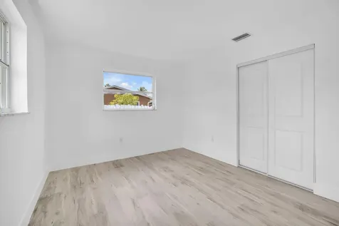 9490 NW 20th Place Sunrise FL 33322