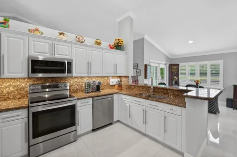197 Cameron Drive Weston FL 33326