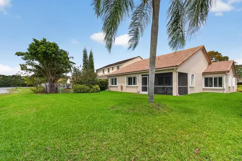 197 Cameron Drive Weston FL 33326