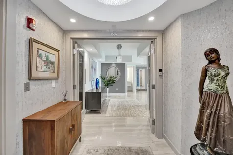 2845 NE 9th Street Fort Lauderdale FL 33304
