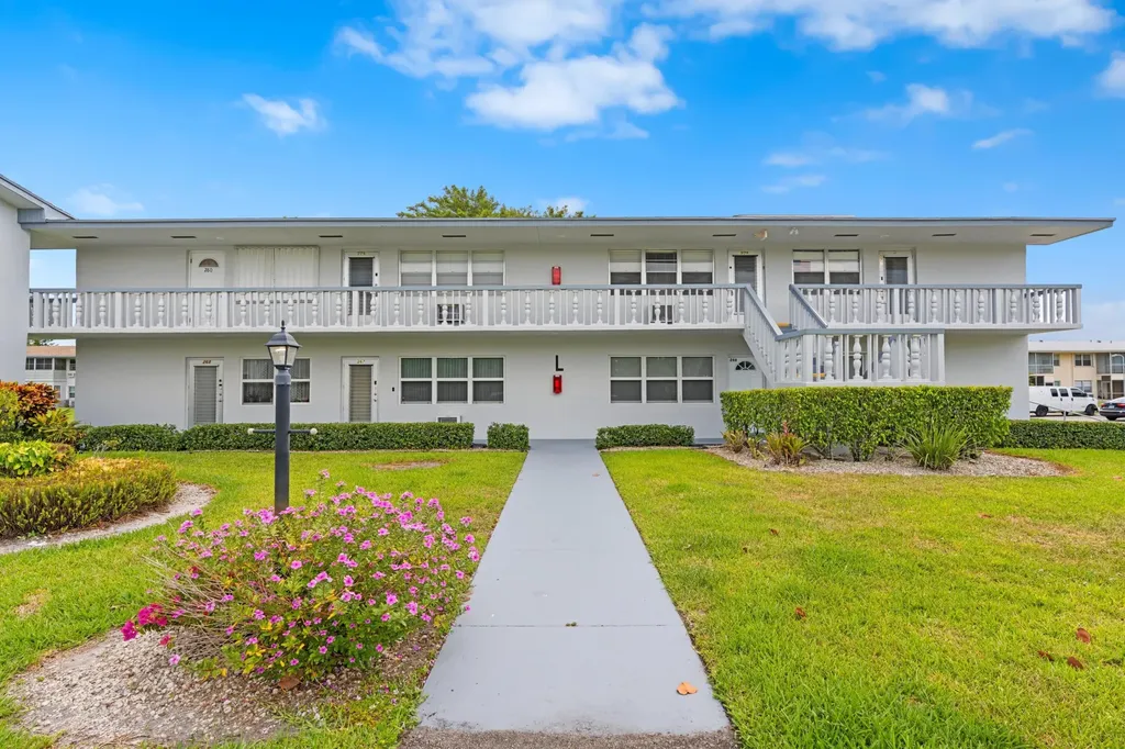 279 Coventry West Palm Beach FL 33417