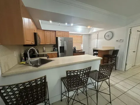 740 NE 37th Street Oakland Park FL 33334