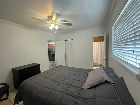 740 NE 37th Street Oakland Park FL 33334