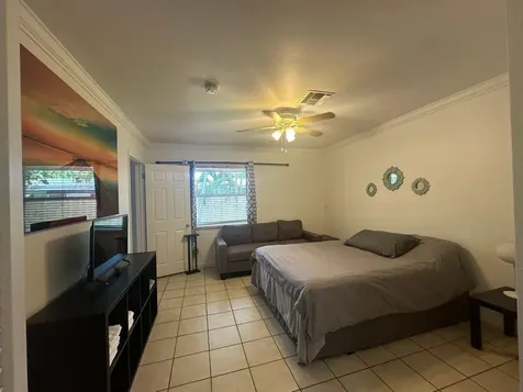 740 NE 37th Street Oakland Park FL 33334