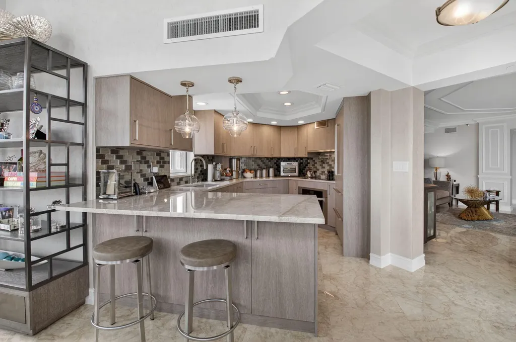 100 SE 5th Avenue Boca Raton FL 33432