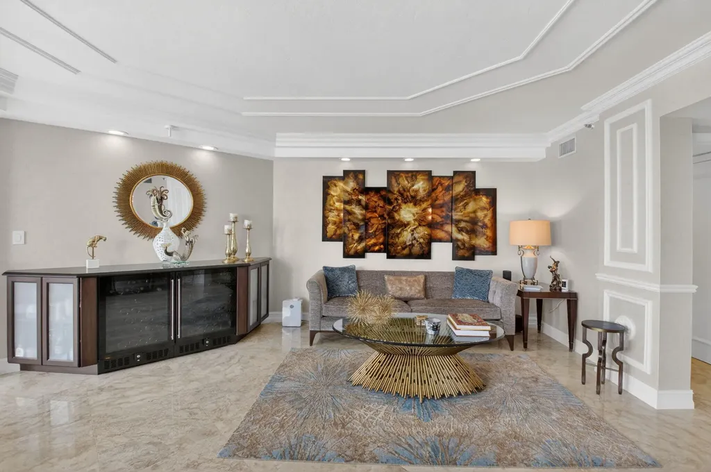100 SE 5th Avenue Boca Raton FL 33432