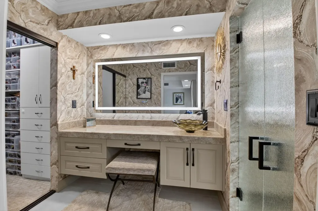 100 SE 5th Avenue Boca Raton FL 33432