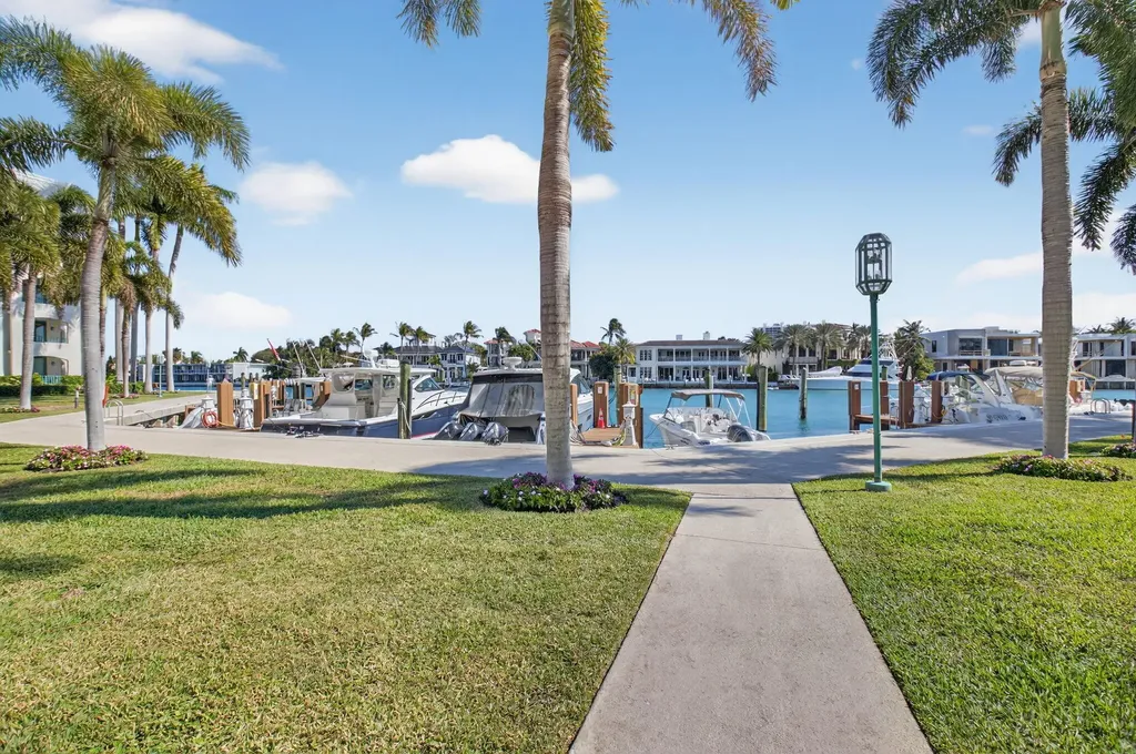 100 SE 5th Avenue Boca Raton FL 33432