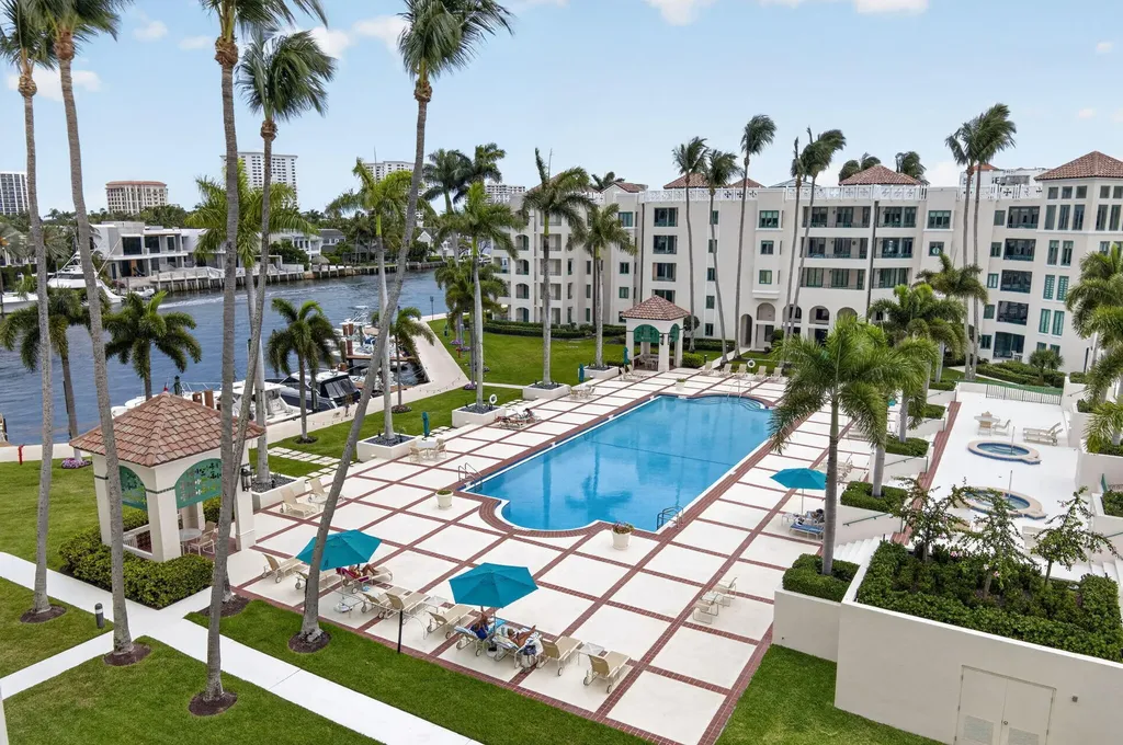 100 SE 5th Avenue Boca Raton FL 33432