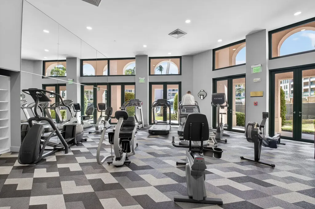 100 SE 5th Avenue Boca Raton FL 33432