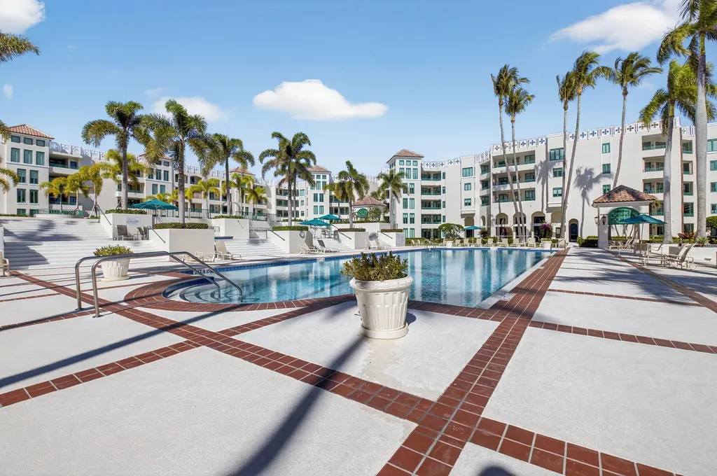 100 SE 5th Avenue Boca Raton FL 33432