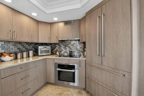 100 SE 5th Avenue Boca Raton FL 33432