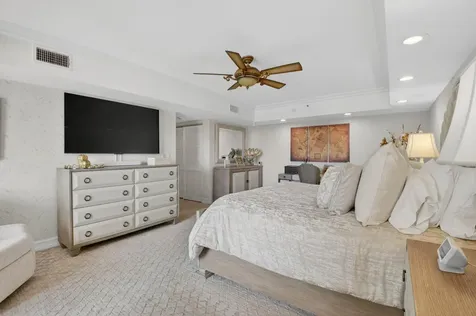 100 SE 5th Avenue Boca Raton FL 33432