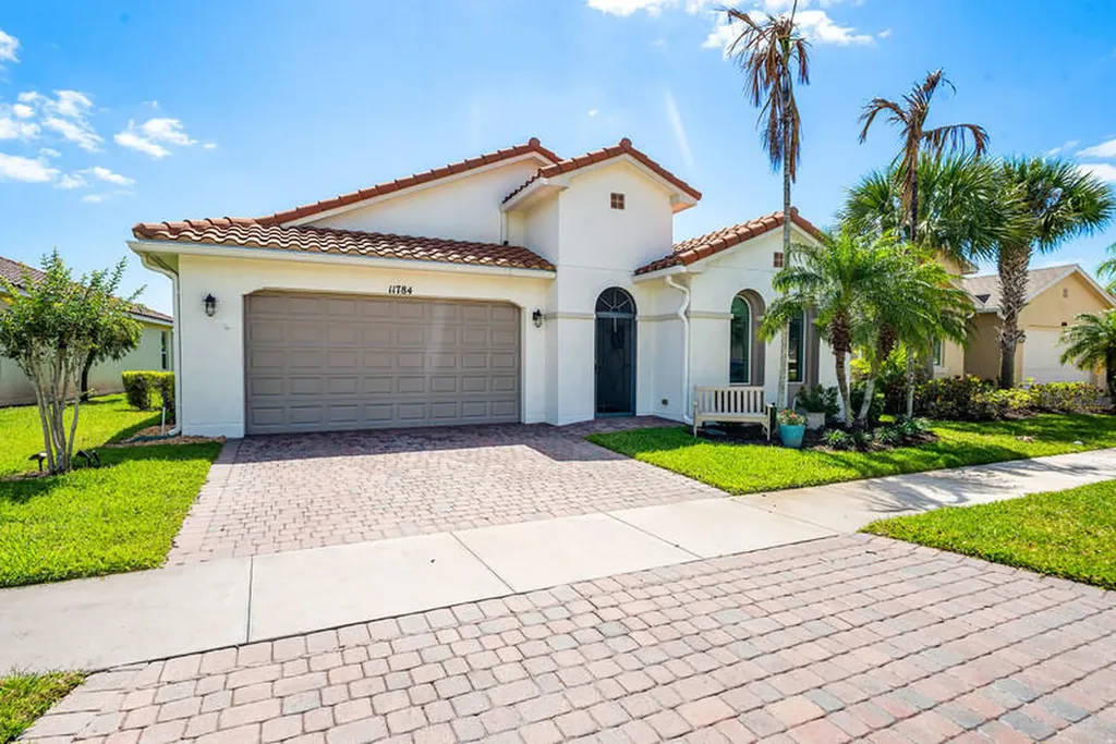 11784 SW Mountain Ash Circle SW Port St Lucie FL 34987