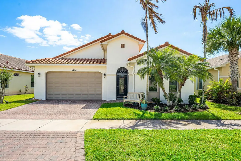 11784 SW Mountain Ash Circle SW Port St Lucie FL 34987