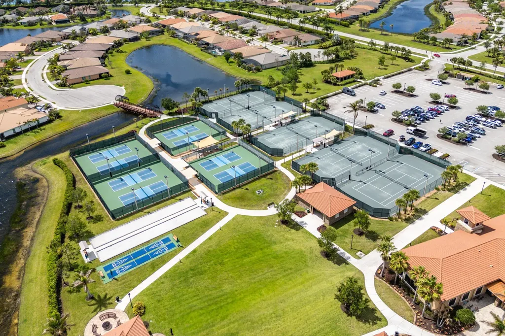11784 SW Mountain Ash Circle SW Port St Lucie FL 34987