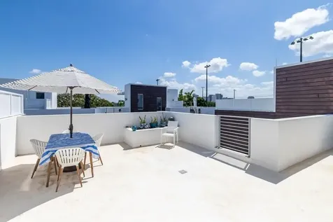 700 NE 14th Avenue Fort Lauderdale FL 33304