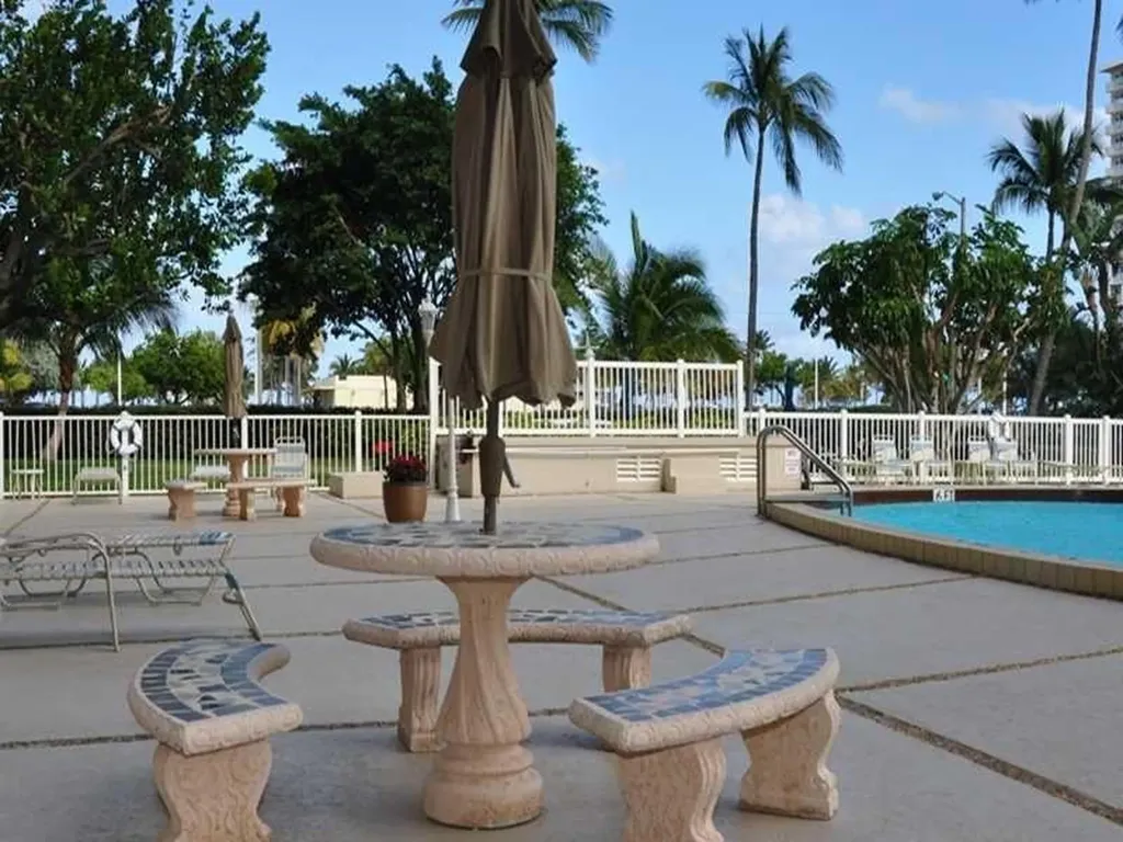 201 N Ocean Boulevard Pompano Beach FL 33062