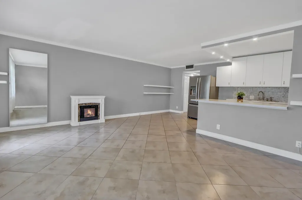 265 Preston G Way Boca Raton FL 33434