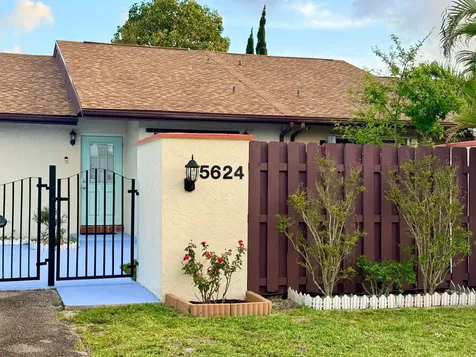 5624 Biscayne Drive Greenacres FL 33463