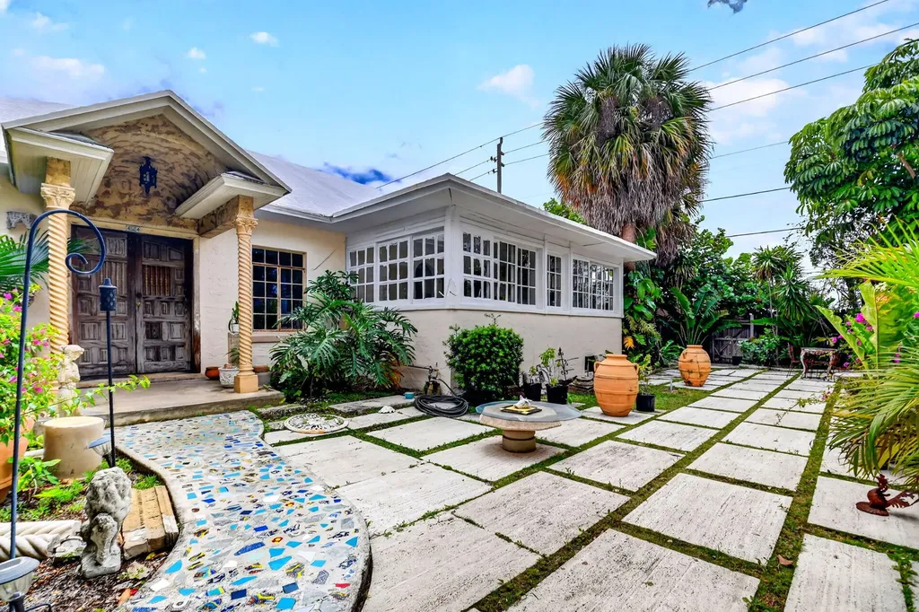 424 Oxford Street West Palm Beach FL 33405