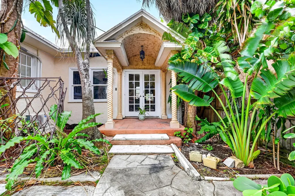 424 Oxford Street West Palm Beach FL 33405