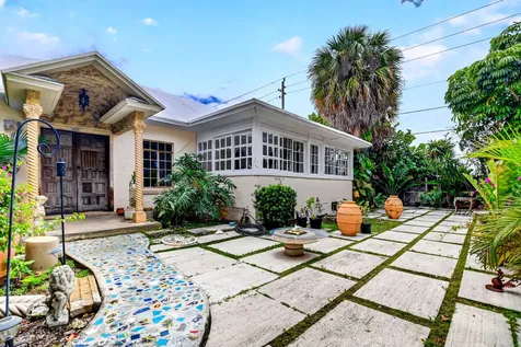 424 Oxford Street West Palm Beach FL 33405