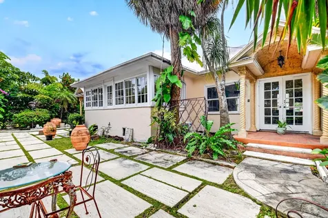 424 Oxford Street West Palm Beach FL 33405