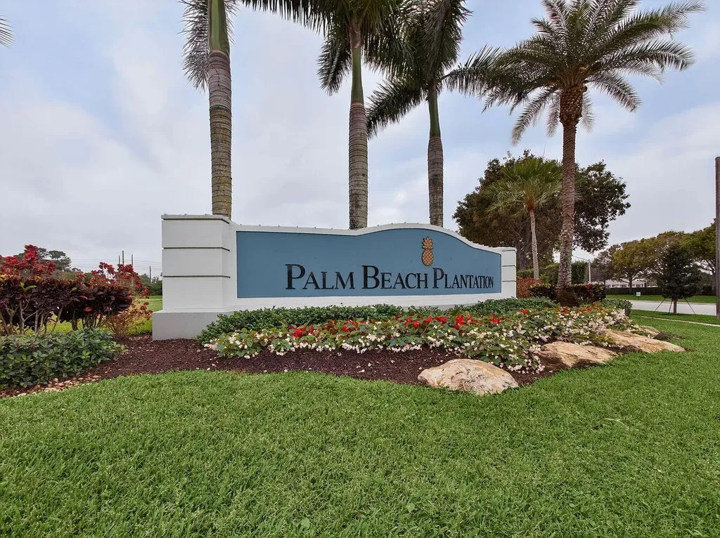 9009 New Hope Court Royal Palm Beach FL 33411
