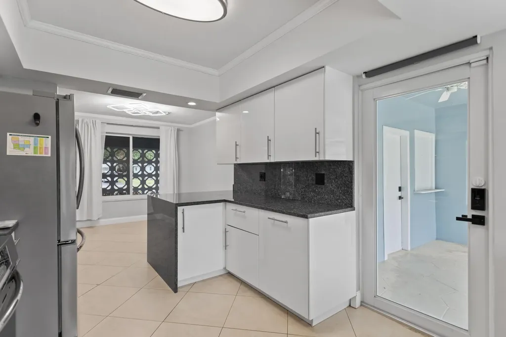 5281 SW 4th Court Plantation FL 33317