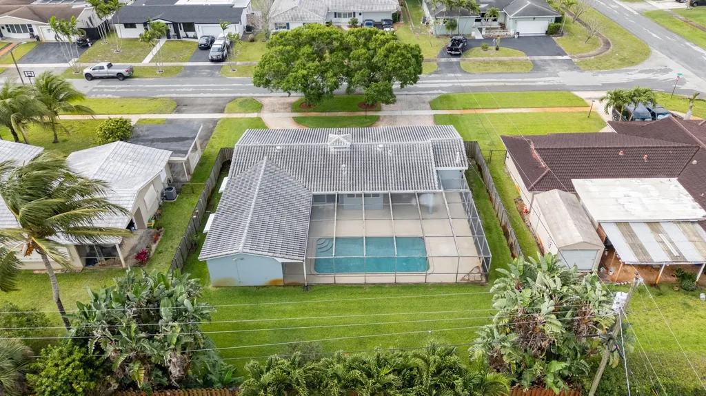 5281 SW 4th Court Plantation FL 33317