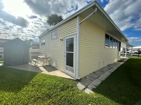 5374 SE 64th Avenue Okeechobee FL 34974