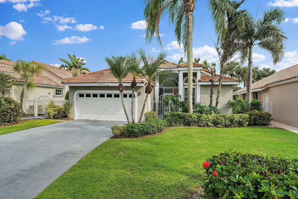 6866 Briarlake Circle Palm Beach Gardens FL 33418