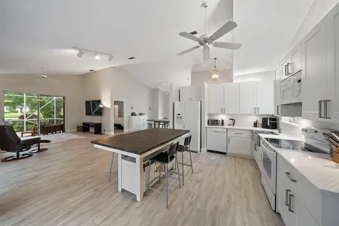 6866 Briarlake Circle Palm Beach Gardens FL 33418