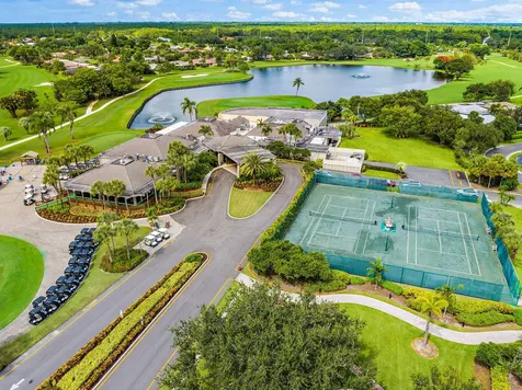 6866 Briarlake Circle Palm Beach Gardens FL 33418