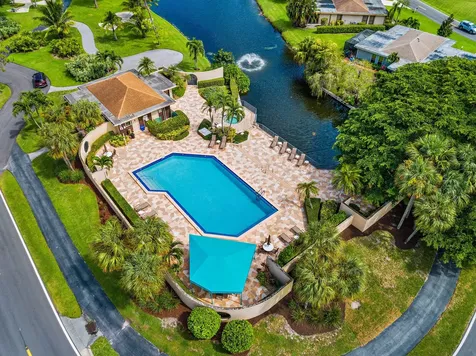 6866 Briarlake Circle Palm Beach Gardens FL 33418