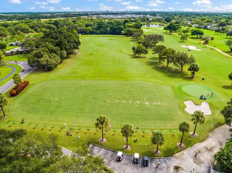 6866 Briarlake Circle Palm Beach Gardens FL 33418