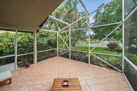 6866 Briarlake Circle Palm Beach Gardens FL 33418